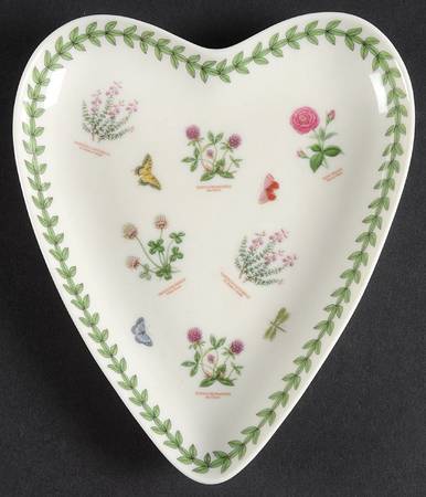 Botanic Garden Irish Flowers 6" Petal Dish