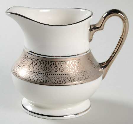 St Moritz (White Background) Creamer