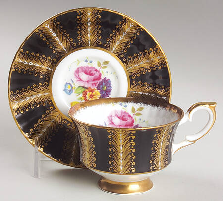 S-D Footed Cup & Saucer Set