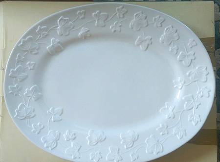Vine 22" Oval Serving Platter