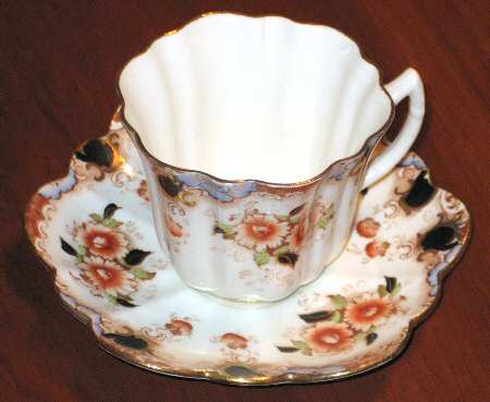 2178 Footed Cup & Saucer Set
