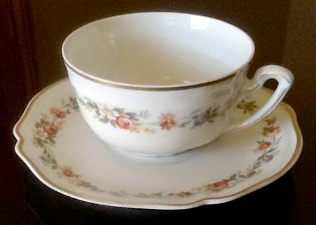 PLG16 Flat Cup & Saucer Set