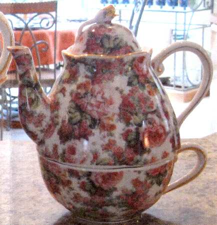 Rose Chintz Individual Teapot & Lid with Cup