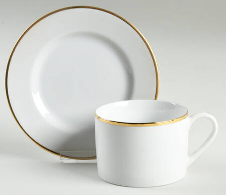 PER107 Flat Cup & Saucer Set