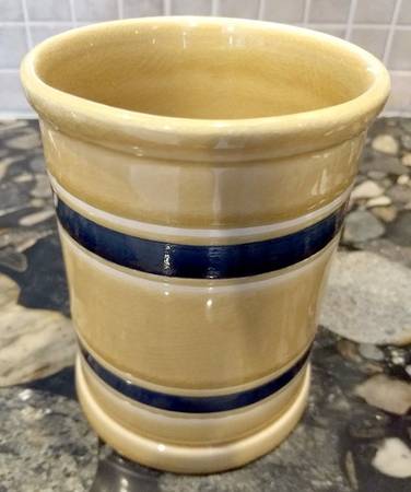 PKE1 Utensil Holder