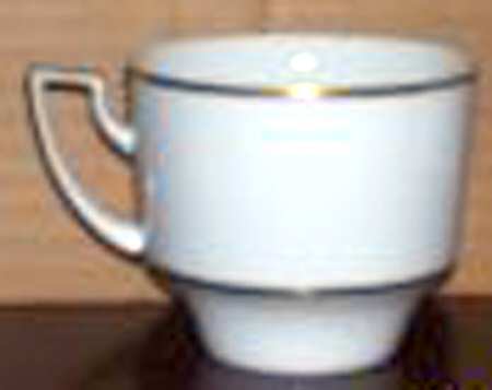 PIR168 Footed Cup