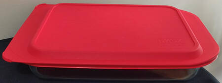 Originals Clear 13" Rectangular Baker w/Plastic Lid
