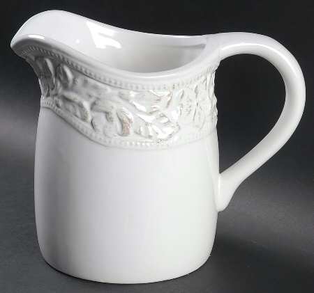Country Cupboard 60 Oz Pitcher