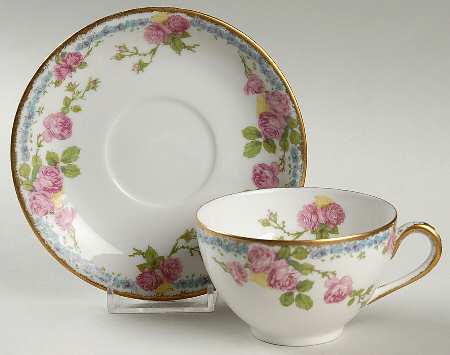 POY640 Flat Cup & Saucer Set
