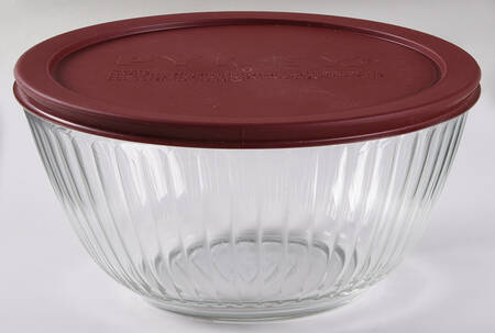 Sculptured Clear 7" Round Vegetable with Plastic Lid