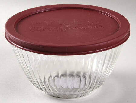 Sculptured Clear 5" Round Vegetable Bowl w/Plastic Lid
