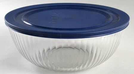 Sculptured Clear 11" Salad Serving Bowl & Plastic Lid