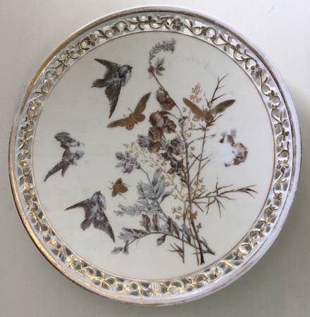 2682 (Pierced) Dinner Plate