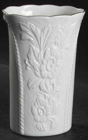 Simsbury White 7" Vase