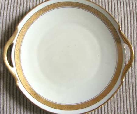 PDT9 Handled Cake Plate