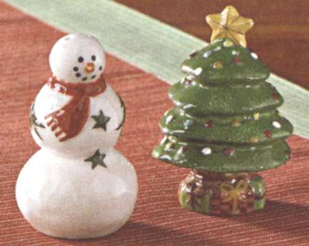 Holly Jolly Salt & Pepper Set