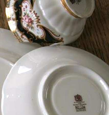 PAR173 Footed Cup