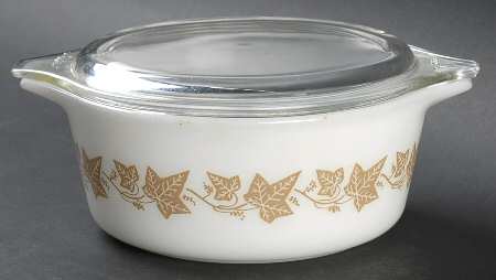 Sandalwood 1.50 Pt Round Covered Casserole