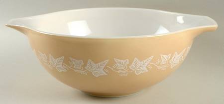 Sandalwood 13" Cinderella Mixing Bowl