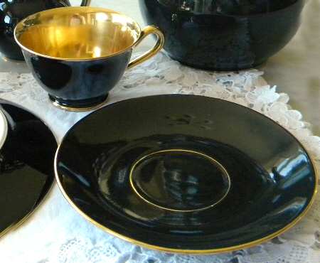 PRG66 Footed Cup & Saucer Set