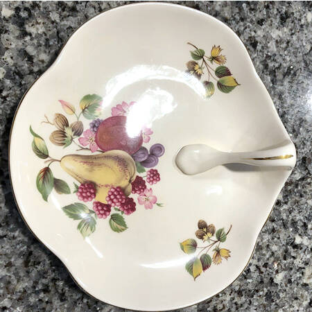 PAL16 Lemon Dish