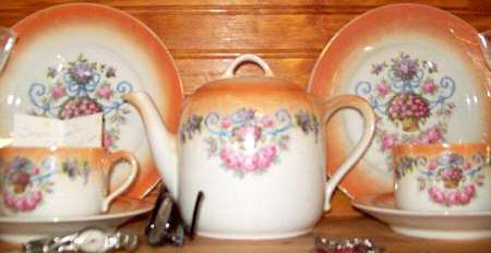 PKU6 Teapot & Lid