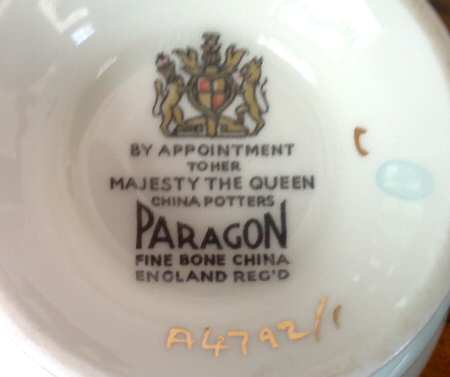 A4792-1 Footed Cup