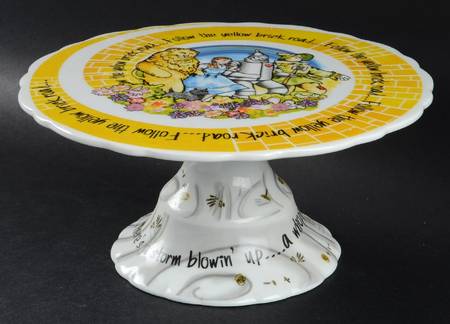 Wizard of Oz 10" Diameter Pedestal Cake Stand