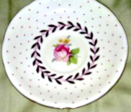 G6449 Saucer