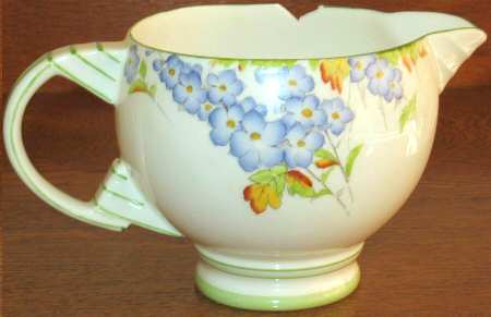 G1095 Creamer