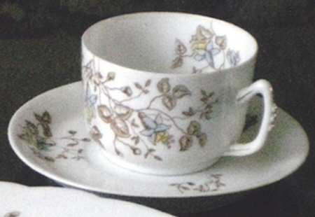 609-242 Flat Cup & Saucer Set