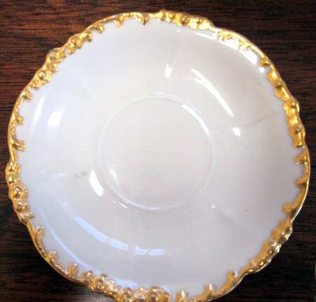 POY742 Saucer