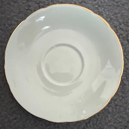 G5759 Saucer