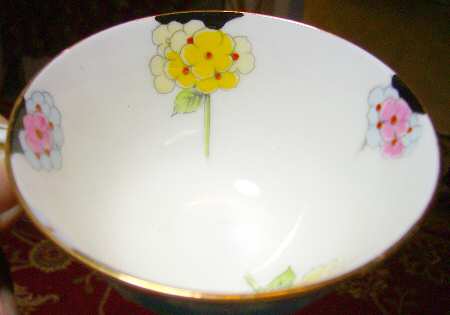 Y7861-8 Footed Cup