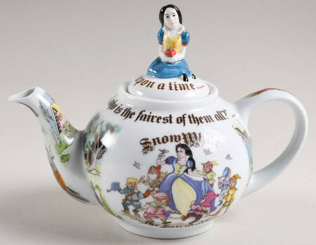 Snow White Mini Teapot & Lid by Cardew Design