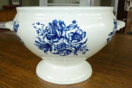 Bouquet Blue by Petrus Regout &amp; Co