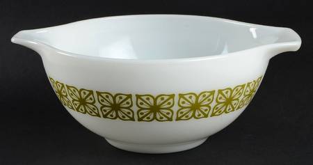 Verde Square Flowers 9" Cinderella Mixing Bowl