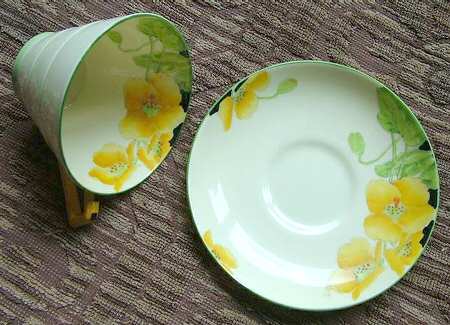 Iceland Poppy Flat Cup & Saucer Set