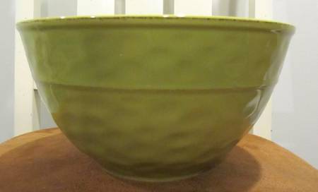 Martillo Sage 9" Round Serving Bowl