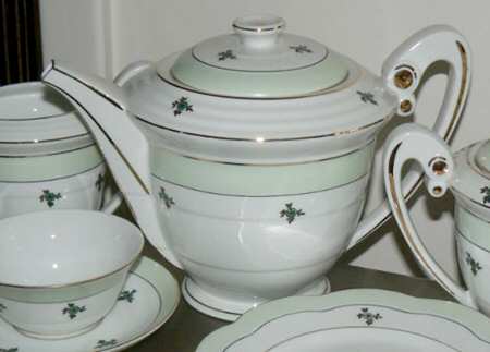 POR123 Teapot & Lid
