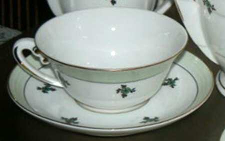 POR123 Flat Cup & Saucer Set