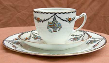 PAR211 Flat Cup & Saucer Set