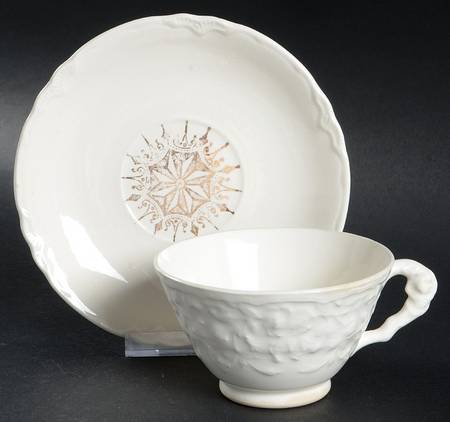 POP322 Footed Cup & Saucer Set