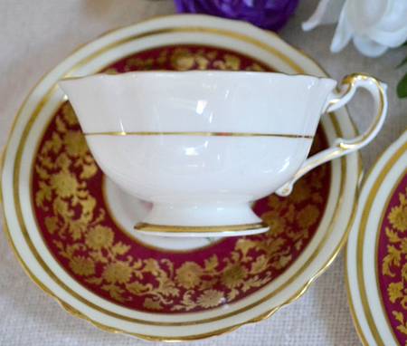 A2889 Footed Cup & Saucer Set
