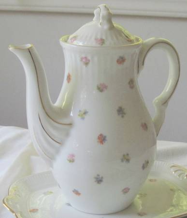 0784 Coffee Pot & Lid