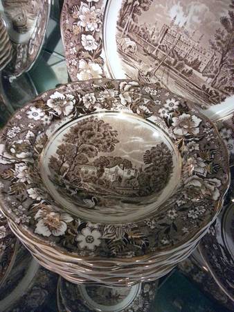 Thames River Scenes Brown and Gold by Palissy