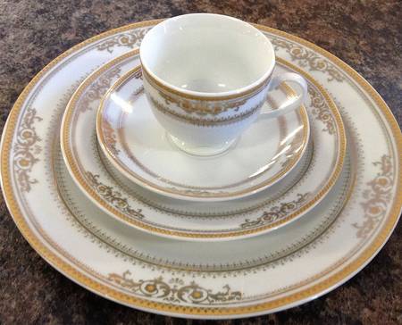 PGE11 Footed Cup & Saucer Set
