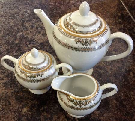 PGE11 Coffee Pot & Lid