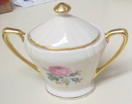 Alicia Sugar Bowl & Lid