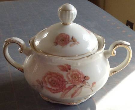 25710 Sugar Bowl & Lid